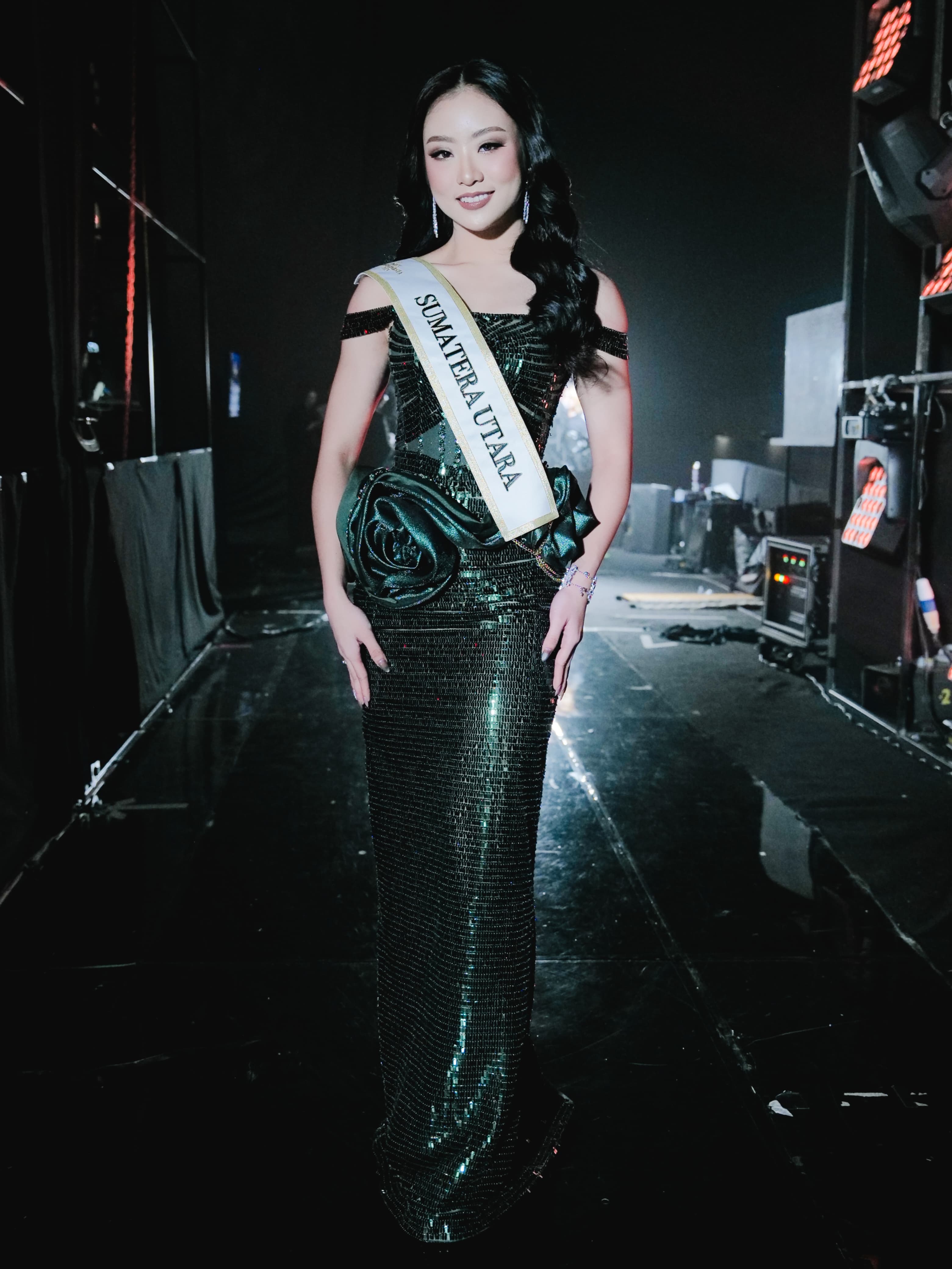 Emerald Green Calista Flower Sequin