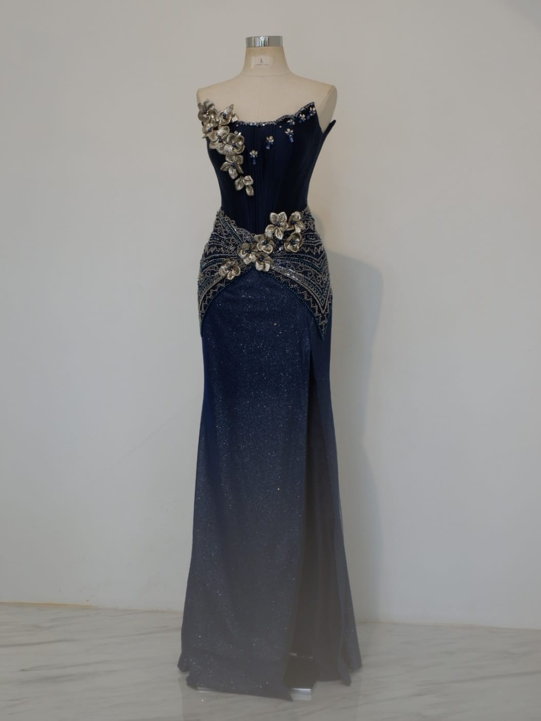 Navy Blue Angel Busty DE